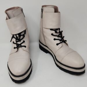 Taryn Rose Valentina Leather Ankle Combat Boots Floral Embossed Women’s 6B